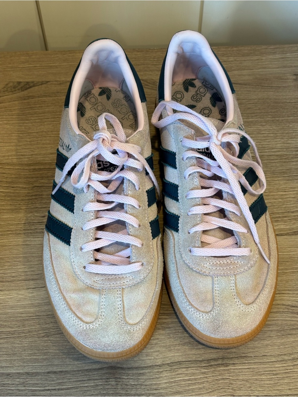 Adidas Handball Spezial Shoes in Pink/arctic night/gum size 8 - Picture 3 of 9
